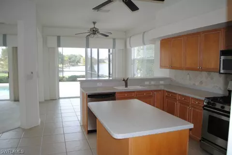 11414 Stratham Loop, Estero, FL 33928 photo 8