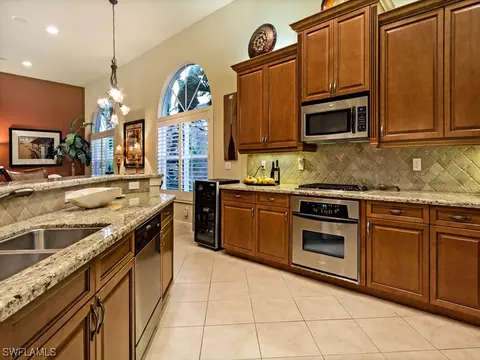 22037 Bridge Run Ct, Estero, FL 33928 photo 7