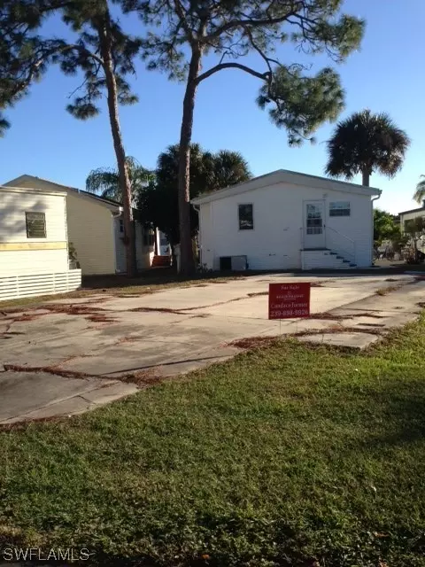 4561 Bayberry Way E, Estero, FL 33928 photo 2