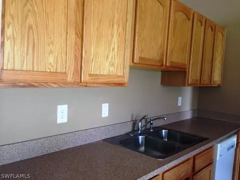 9002 E Broad Cir, Labelle, FL 33935 photo 4