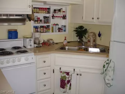 20140 Plum Tree Ln, Estero, FL 33928 photo 5
