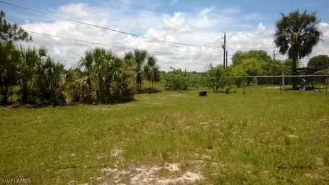 799 Edison Ave, Labelle, FL 33935 photo 10