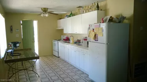 799 Edison Ave, Labelle, FL 33935 photo 3