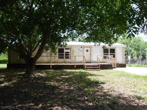 742 Midstate Loop, Clewiston, FL 33440 photo 1