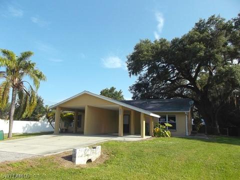 350 4th Ave, Labelle, FL 33935 photo 1