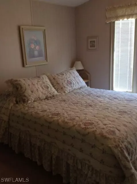 4740 Split Log Ln W, Estero, FL 33928 photo 4
