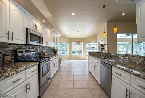 20256 Puma Trl, Estero, FL 33928 photo 5