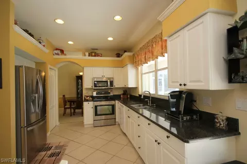 21144 Braxfield Loop, Estero, FL 33928 photo 3