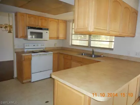 4512 Springview Cir, Labelle, FL 33935 photo 5