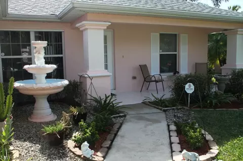 1320 SW 15th Ter, Cape Coral, FL 33991 photo 4