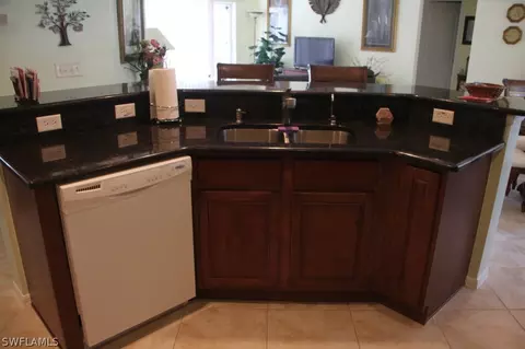 1320 SW 15th Ter, Cape Coral, FL 33991 photo 13
