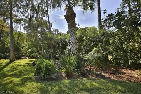 4945 Berkeley Dr, Naples, FL 34112 photo 9