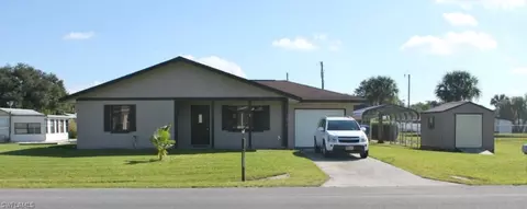 1079 Jerdik Dr, Moore Haven, FL 33471 photo 1