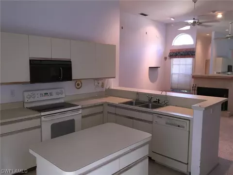 22631 Forest View Dr, Estero, FL 33928 photo 4