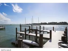 2 E Pelican St, Naples, FL 34113 photo 12