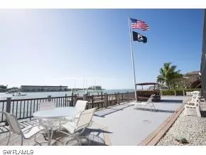 2 E Pelican St, Naples, FL 34113 photo 9