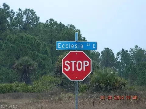 1215 Ecclesia St E, Lehigh Acres, FL 33974 photo 2
