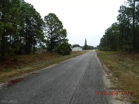 1215 Ecclesia St E, Lehigh Acres, FL 33974 photo 4
