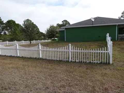 1107 Ectone St E, Lehigh Acres, FL 33974 photo 23