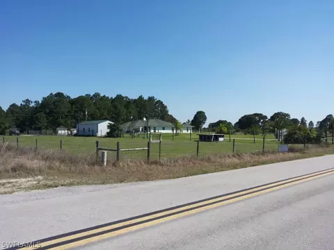 7537 9th Pl, Labelle, FL 33935 photo 4