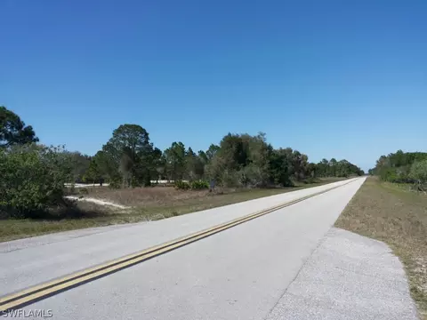 7537 9th Pl, Labelle, FL 33935 photo 3