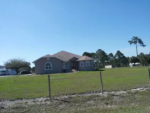 7537 9th Pl, Labelle, FL 33935 photo 6