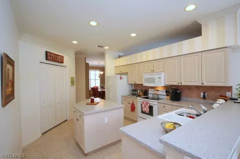 21294 Braxfield Loop, Estero, FL 33928 photo 5
