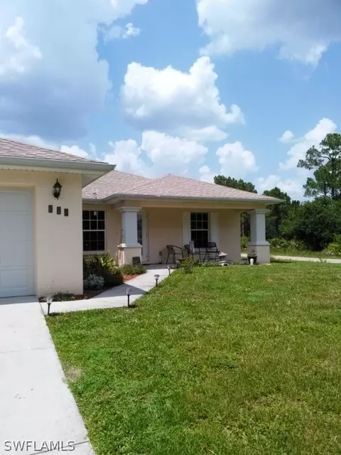 929 Broad St E, Lehigh Acres, FL 33974 photo 2