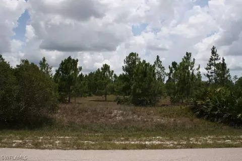 3908 E 23rd St, Alva, FL 33920 photo 1