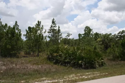 3908 E 23rd St, Alva, FL 33920 photo 2