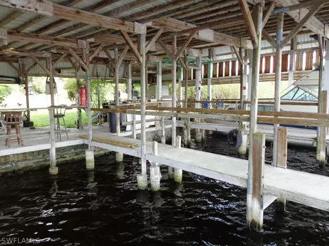 1357 Riverview Dr, Moore Haven, FL 33471 photo 7