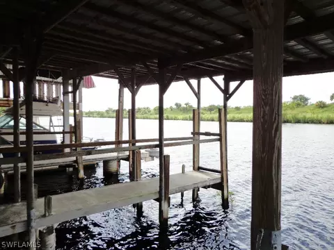 1357 Riverview Dr, Moore Haven, FL 33471 photo 6