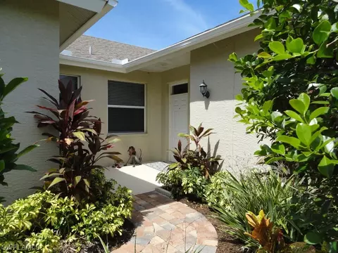 23100 Grassy Pine Dr, Estero, FL 33928 photo 8
