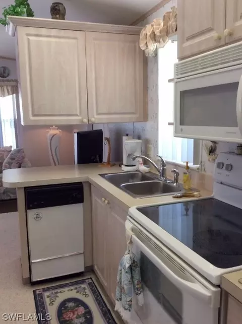 4550 Lafayette Ln E, Estero, FL 33928 photo 10