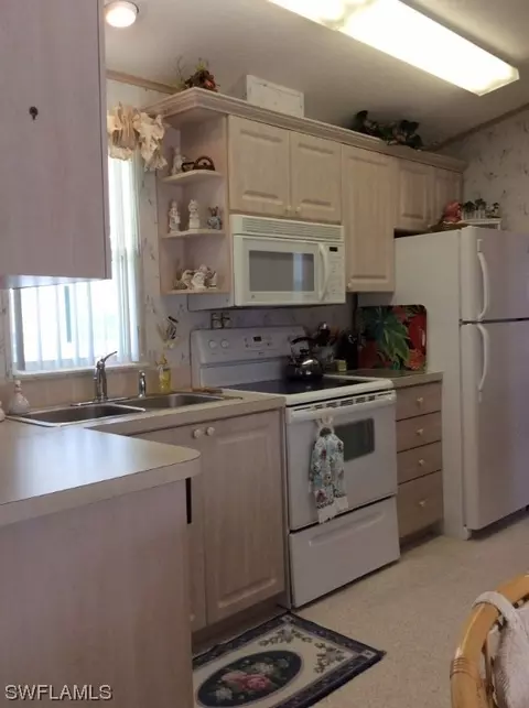 4550 Lafayette Ln E, Estero, FL 33928 photo 4