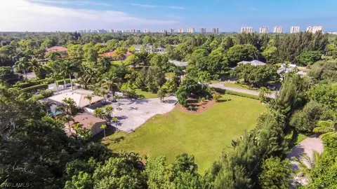 680 Myrtle Rd, Naples, FL 34108 photo 1