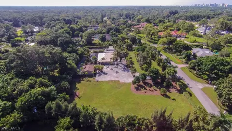680 Myrtle Rd, Naples, FL 34108 photo 4