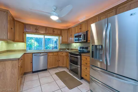 680 Myrtle Rd, Naples, FL 34108 photo 9
