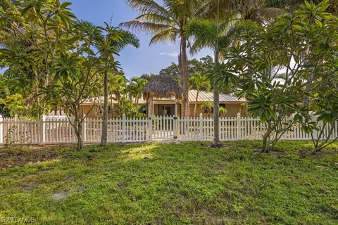 680 Myrtle Rd, Naples, FL 34108 photo 20