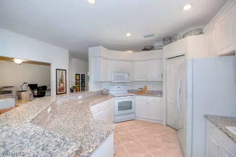 20045 Serre Dr, Estero, FL 33928 photo 4