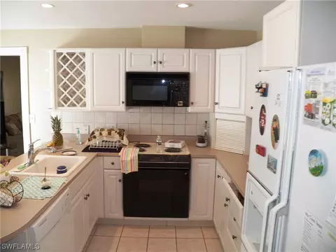 562 108th Ave N, Naples, FL 34108 photo 9