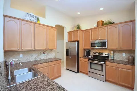 9212 Springview Loop, Estero, FL 33928 photo 2