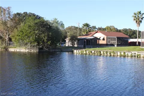 2870 County Road 721 Loop, Moore Haven, FL 33471 photo 1