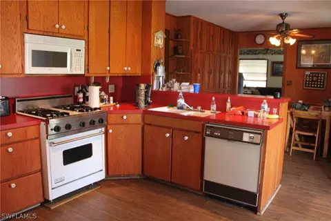 2870 County Road 721 Loop, Moore Haven, FL 33471 photo 10