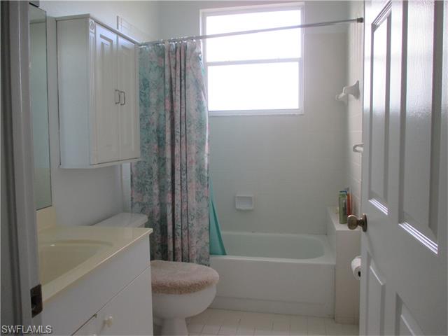 8501 Fairway Bend Dr, Fort Myers, FL 33967 photo 10