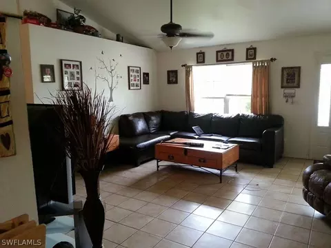 1604 Horseshoe Loop, Moore Haven, FL 33471 photo 2