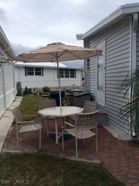 4771 Split Log Ln W, Estero, FL 33928 photo 2