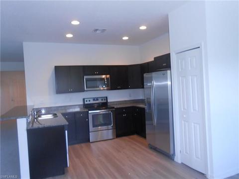 1042 Ford Ct, Immokalee, FL 34142 photo 2