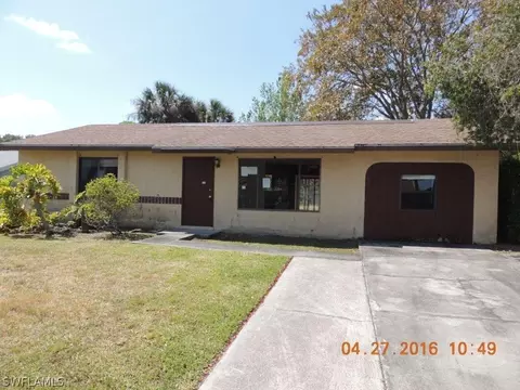 4010 E Palomar Cir, Labelle, FL 33935 photo 1