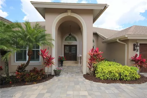 12397 Eagle Ct, Estero, FL 33928 photo 2
